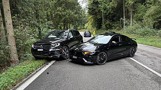 Glash&uuml;tten Unfall in Kurve