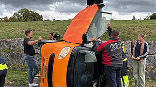 Zufikon Smart Unfall Mauer