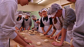 Bezler bei der B&auml;ckerei Frohsinn