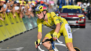 TOUR DE FRANCE CYCLING