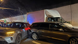 Auffahrunfall Bareggtunnel