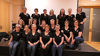 Eien/Kleind&ouml;ttingen 75 Jahre Damenriege 1