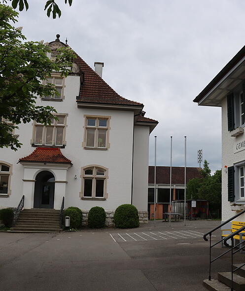 Freienwil Schulhaus und Gemeindehaus