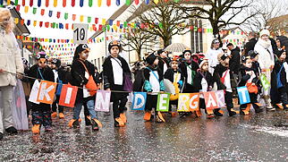 Das St&auml;dtli im Konfettiregen