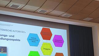 Bad Zurzach Schule Kick-off Autorit&auml;r