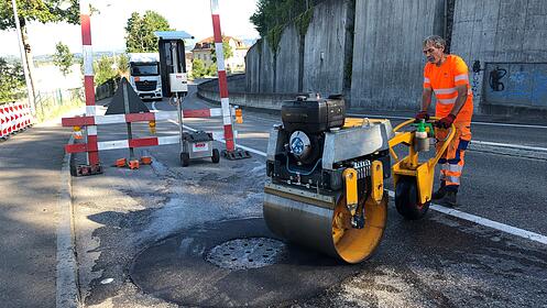 Belagssanierung Kanaldeckel Surbtalstrasse Döttingen